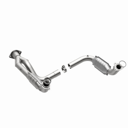 MagnaFlow Direct Fit Catalytic Converter 07-09 Hummer Truck H2 Y-Pipe Assy