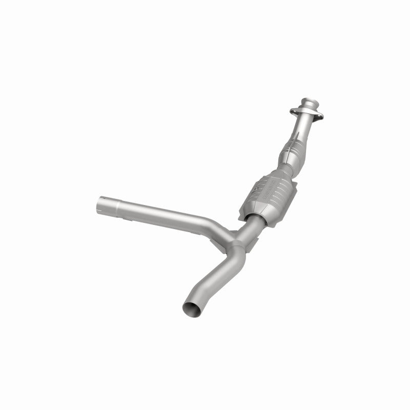 MagnaFlow Direct Fit Catalytic Converter 01-04 Ford F-150 4.2L 2wd