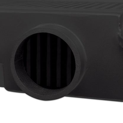 Mishimoto Subaru 08-15 WRX STi Kit de intercooler de montaje superior - Mangueras negras y rojas con recubrimiento de polvo