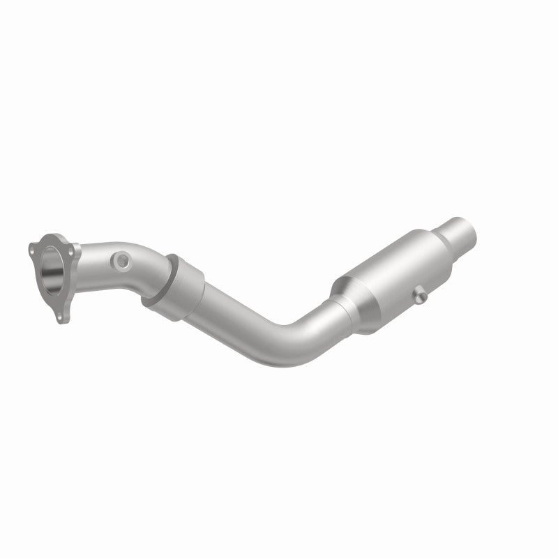 MagnaFlow Direct Fit Catalytic Converter OEM 2004-2006 Chrysler Pacifica Underbody