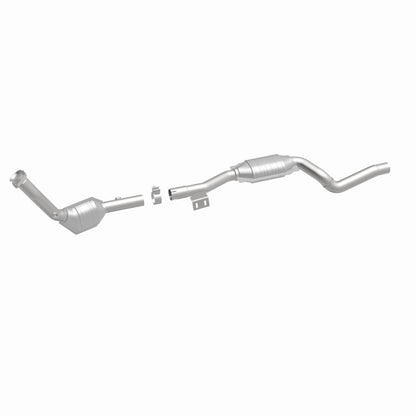 MagnaFlow Direct Fit Catalytic Converter 2003 ML350 3.7L Underbody