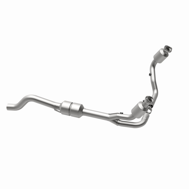 MagnaFlow Direct Fit Catalytic Converter 00-03 Durango 4WD 4.7L