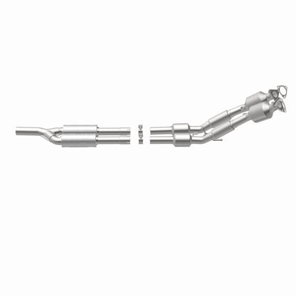 MagnaFlow Direct Fit Catalytic Converter 2012-2015 Passat (B7) 3.6L V6 OEM Grade