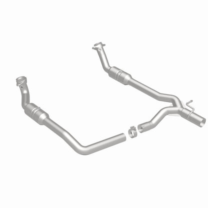 MagnaFlow Direct Fit Catalytic Converter 2009-2012 E-150 5.4 L Underbody
