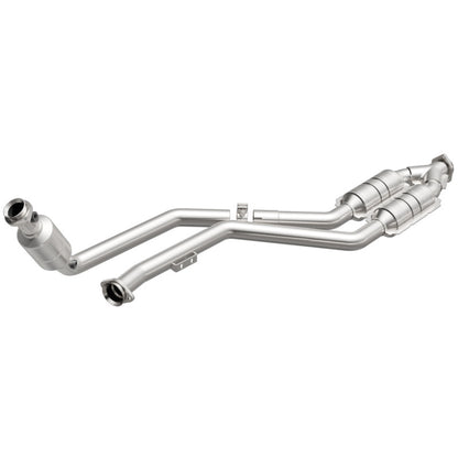 MagnaFlow Direct Fit Catalytic Converter 99-00 Mercedes CLK320 3.2L