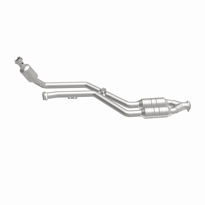 MagnaFlow Direct Fit Catalytic Converter 99-00 Mercedes CLK320 3.2L