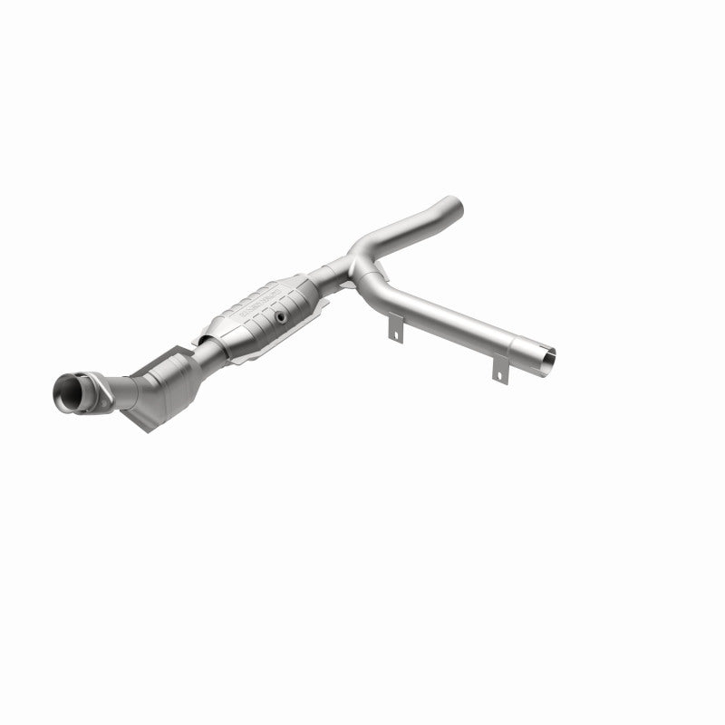 MagnaFlow Direct Fit Catalytic Converter 01-04 Ford F-150 4.2L 2wd