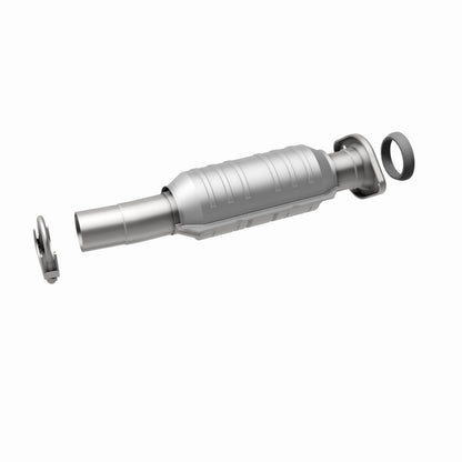 MagnaFlow Direct Fit Catalytic Converter 04 Toyota Sienna 3.3L