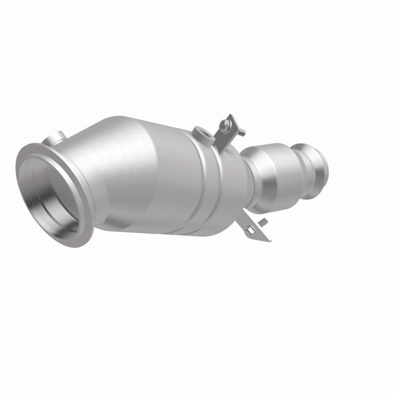 MagnaFlow Direct Fit Catalytic Converter 2016 BMW 428i 2.0L Underbody
