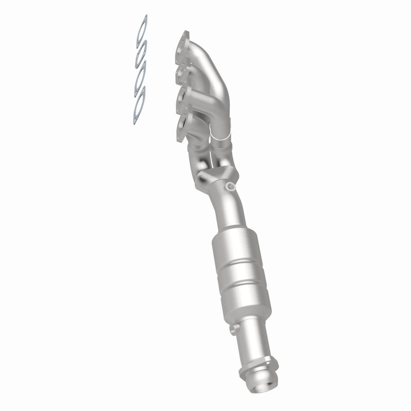 MagnaFlow Direct Fit Catalytic Converter 02-03 BMW 745i 4.4L