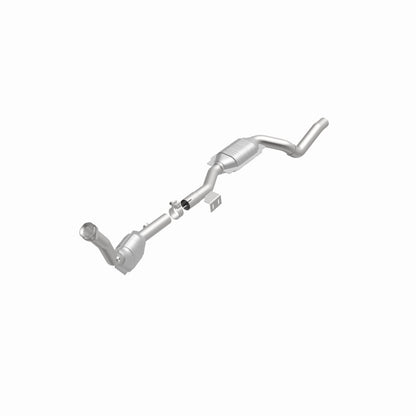 MagnaFlow Direct Fit Catalytic Converter 2003 ML350 3.7L Underbody
