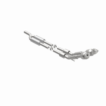 MagnaFlow Direct Fit Catalytic Converter 2012-2015 Passat (B7) 3.6L V6 OEM Grade