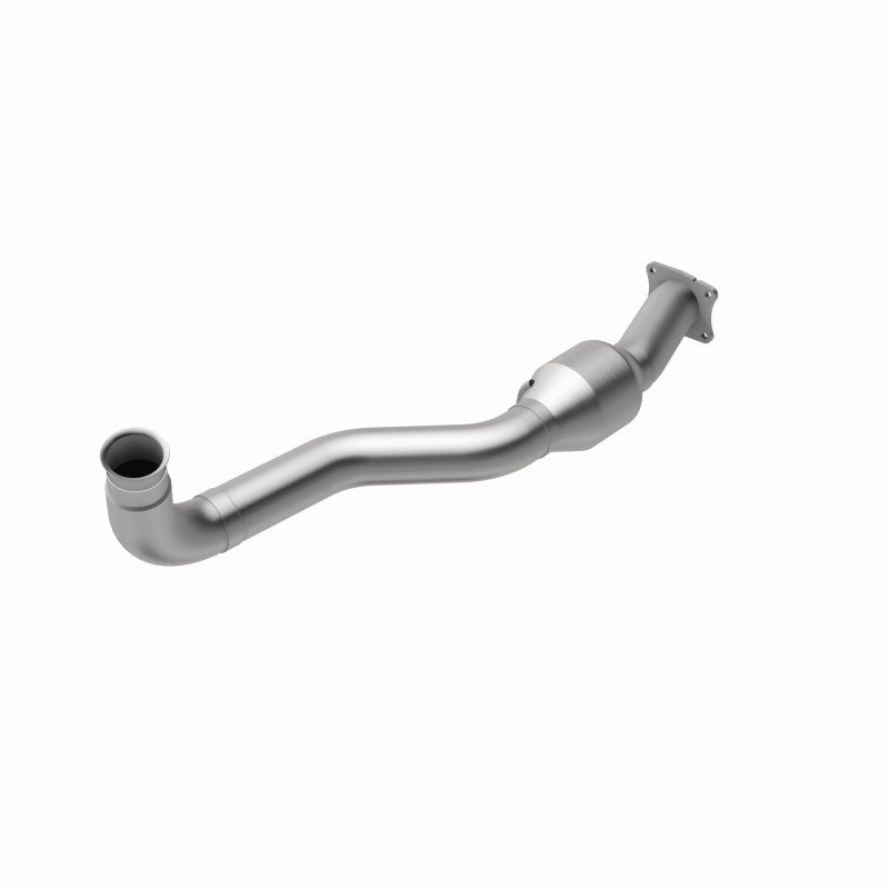 MagnaFlow Direct Fit Catalytic Converter01-05 GM Silv/Sierra 6.6L