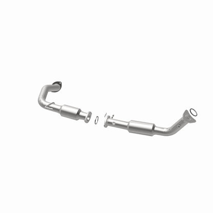 MagnaFlow Direct Fit Catalytic Converter 08-15 Toyota Sequoia