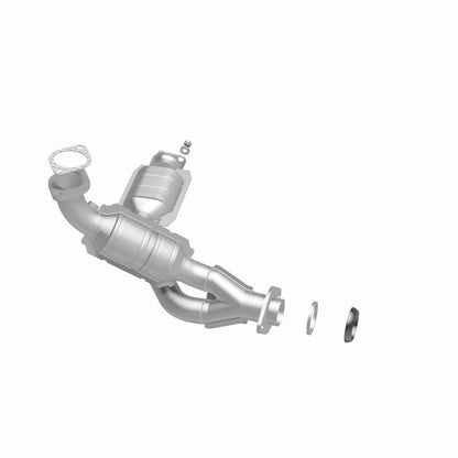 MagnaFlow Direct Fit Catalytic Converter 01-02 Mitsu Montero 3.5L