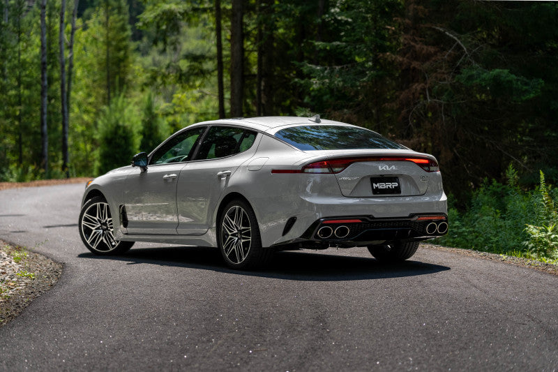 MBRP 2022 Kia Stinger 3.3L T304 SS Cat-Back Exaustor - Saída dupla traseira quádrupla usa molduras de fábrica