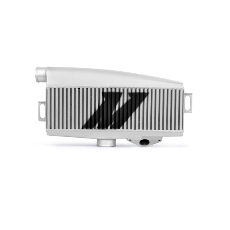 Mishimoto Subaru 02-07 WRX/04-07 STi Kit de intercooler de montagem superior - Mangueiras pretas e prateadas revestidas a pó