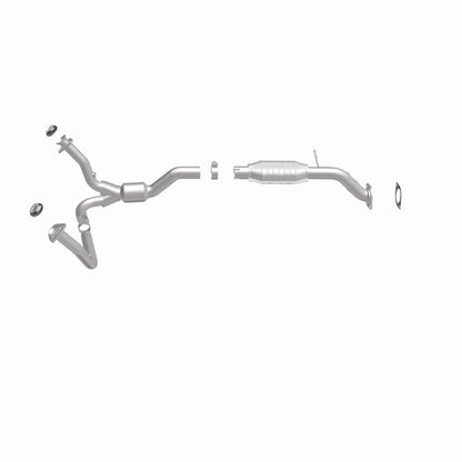 MagnaFlow Direct Fit Catalytic Converter 00-04 Chevy Blazer 4.3L