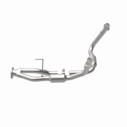 MagnaFlow Direct Fit Catalytic Converter 05-06 Jeep Grand Cherokee 3.7L Y-Pipe Assy (49 State)