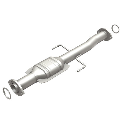 MagnaFlow Direct Fit Catalytic Converter 02-03 Toyota Tacoma 2.4L