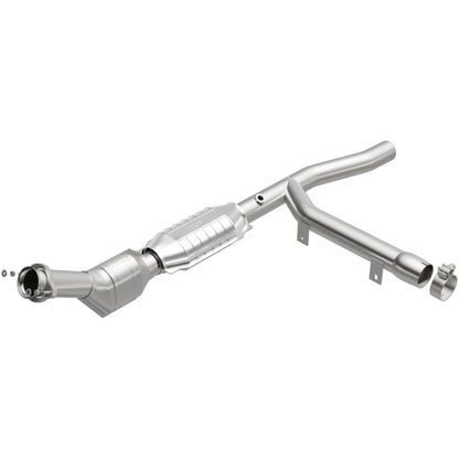 MagnaFlow Direct Fit Catalytic Converter 97-98 Ford Trucks 4.2L