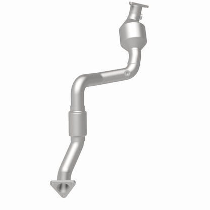 MagnaFlow Direct Fit Catalytic Converter 07 VW Touareg 3.6L Front close