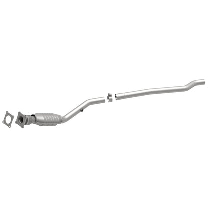 MagnaFlow Direct Fit Catalytic Converter 96-98 Caravan-Voyager 3.3L/