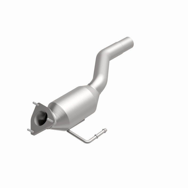 MagnaFlow Direct Fit Catalytic Converter 04-07 VW Touareg 4.2L Driver Side