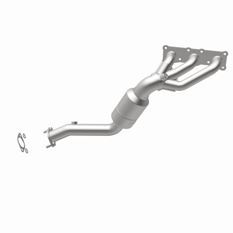 MagnaFlow Direct Fit Catalytic Converter 2008-2010 BMW 528i/528i xDrive 3.0L Underbody