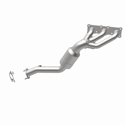 MagnaFlow Direct Fit Catalytic Converter 2008-2010 BMW 528i/528i xDrive 3.0L Underbody