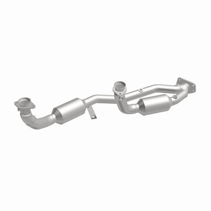 MagnaFlow Direct Fit Catalytic Converter 99-00 Windstar 3.0L V6