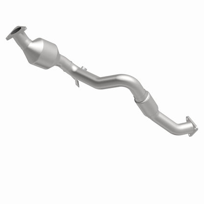 MagnaFlow Direct Fit Catalytic Converter 07 VW Touareg 3.6L Front close