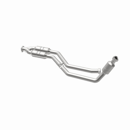 MagnaFlow Direct Fit Catalytic Converter 99-00 Mercedes CLK320 3.2L