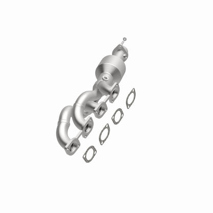 MagnaFlow Direct Fit Catalytic Converter 04-05 BMW 545I 4.4L P/S