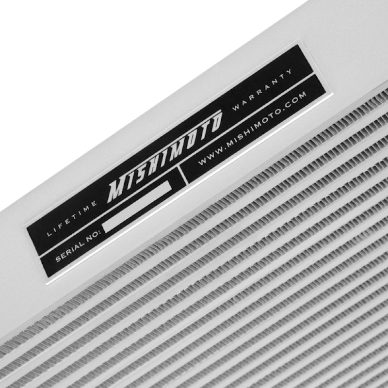 Mishimoto 06-10 Chevy 6.6L Duramax Intercooler Kit con tubos (Plata)