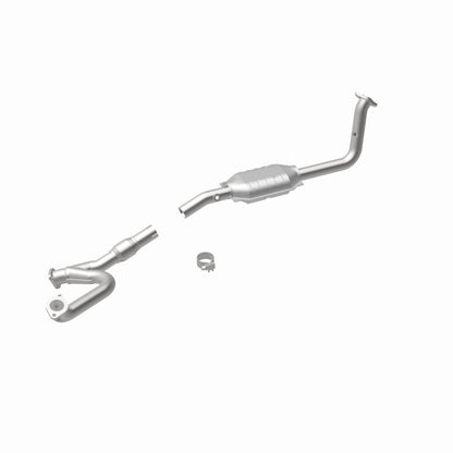 MagnaFlow Direct Fit Catalytic Converter 98-02 3.5L Isuzu Trooper DS