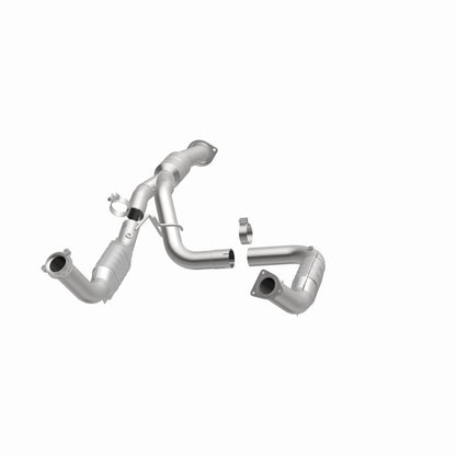 MagnaFlow Direct Fit Catalytic Converter 11-13 Chev Silverado 2500 HD/3500 HD 6.0L