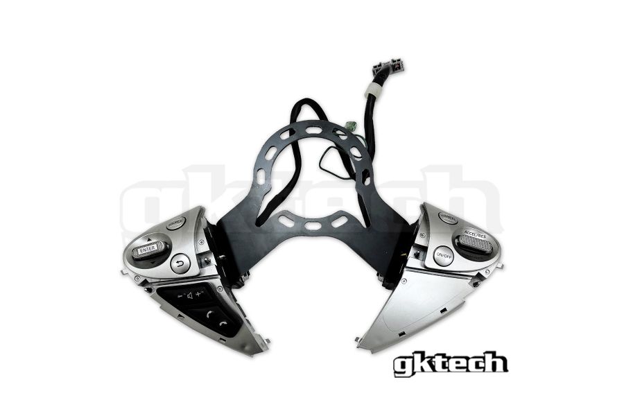 GKTech - Z34 370Z SUPORTE DE RELOCAÇÃO DE CONTROLE DE VOLANTE (Z34X-RELO)