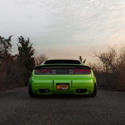 KBD - Nissan 300ZX 1990-1996 2+0 PMZ-K V2 2 peças de pára-lamas traseiros de poliuretano e complementos (37-6113)