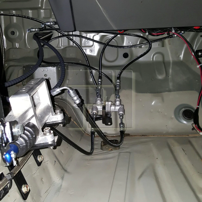 Linhas de acabamento - EF/CRX Full Tuck com provisão de freio de estágio em linha para CNC412