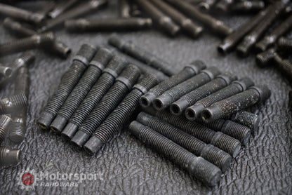 Motorsport Hardware - *ADAPTADOR / PERNO DE CONVERSIÓN 14×1.25-12×1.5* 78mm Black Bullet Nose Stud Kit