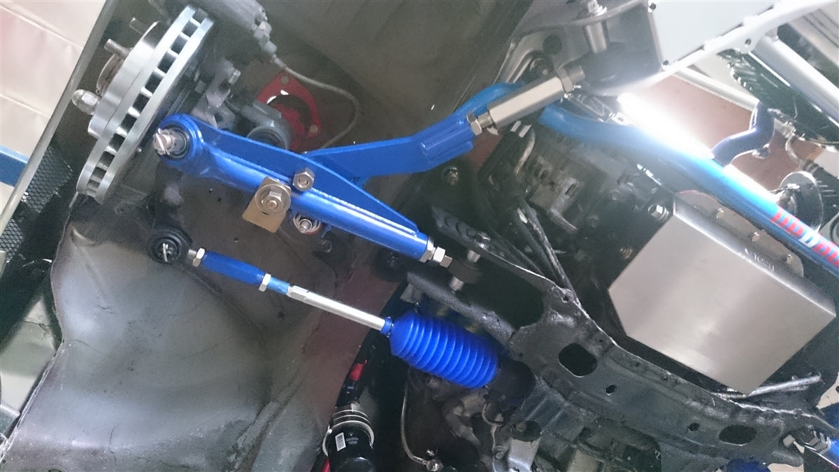P2M - NISSAN S14 BRAÇOS DE CONTROLE INFERIORES DIANTEIROS AJUSTÁVEIS (P2-FLCANS14-HC)
