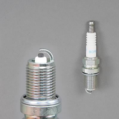 NGK - Standard Series Spark Plugs BCPR7ES (6282)