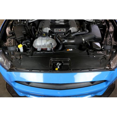 Desempenho APR - Placa de resfriamento do radiador Ford Mustang GT 5.0 2015-17 (CF-205002)