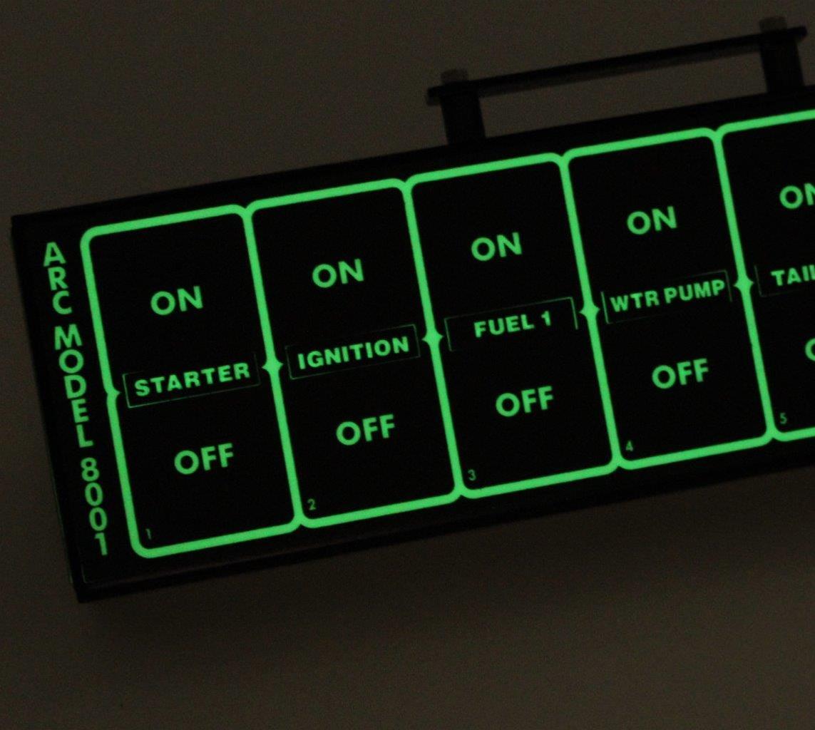 Auto Rod Controls - Módulo de control superior de 12 interruptores, acabado de fibra de carbono (12004RP)