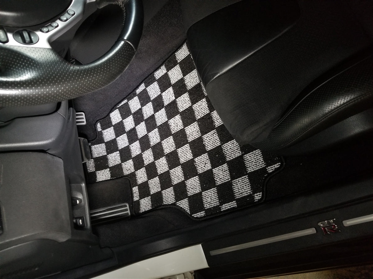 P2M - NISSAN R35 GTR RACE FLOOR MATS : DARK GREY (P2-CPTR35DG-TP)