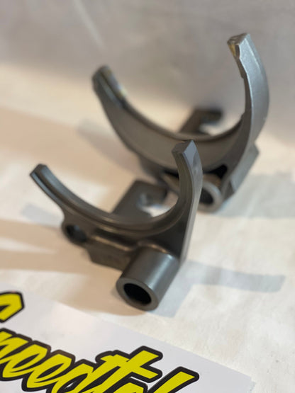 Speedtek Auto Racing - CNC Billet Shift Fork 4140 Traje de acero cromado 3rd &amp; 4th Gear RB25 RB26 