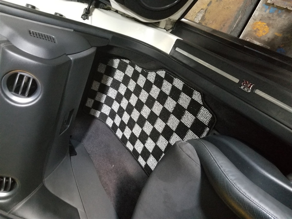 P2M - NISSAN R35 GTR RACE FLOOR MATS : DARK GREY (P2-CPTR35DG-TP)