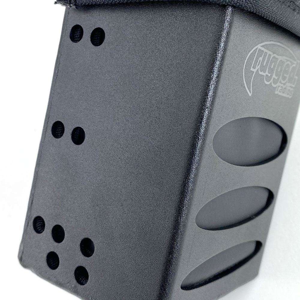 Rádios robustos - caixa de rádio portátil de alumínio com montagem universal - da Rugged Radios