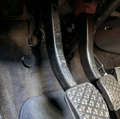 Race German -  BMW Clutch Stop (Small Boy)